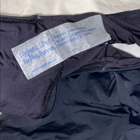 Black one piece bathing suit - Picture 4 of 4